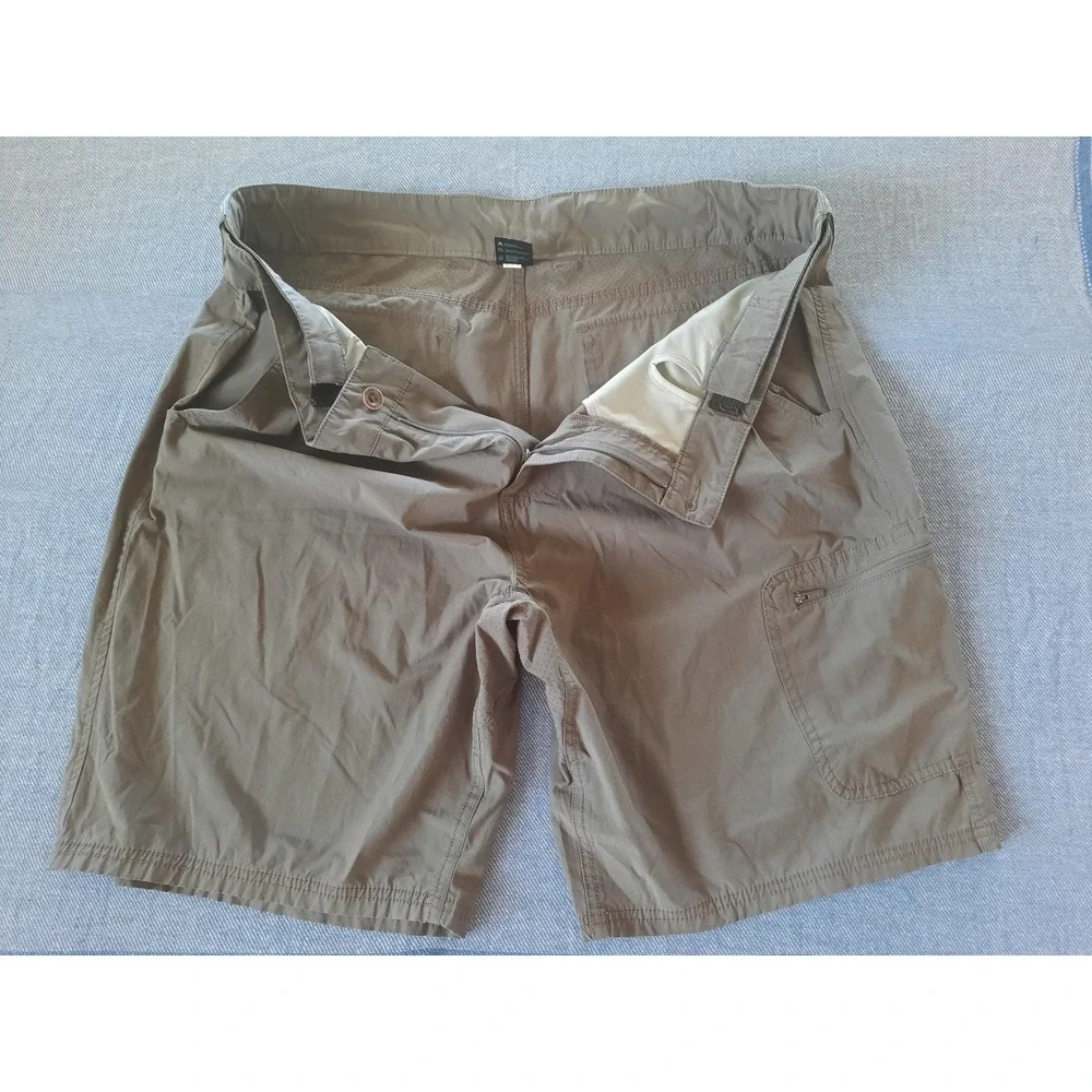 Huk Men Performance Fishing Shorts Khaki Gray Stretch Cargo Utility Size 40x10
